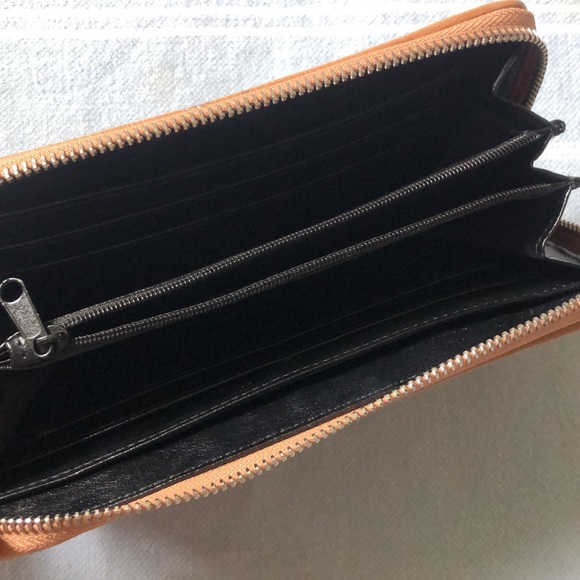 DOCKET Nine West Color Block Wallet - Picture 7 of 8